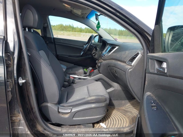 12689929 :رقم المزاد ، KM8J3CA46HU514899 vin ، 2017 Hyundai Tucson Limited/sport And Eco/se مزاد بيع