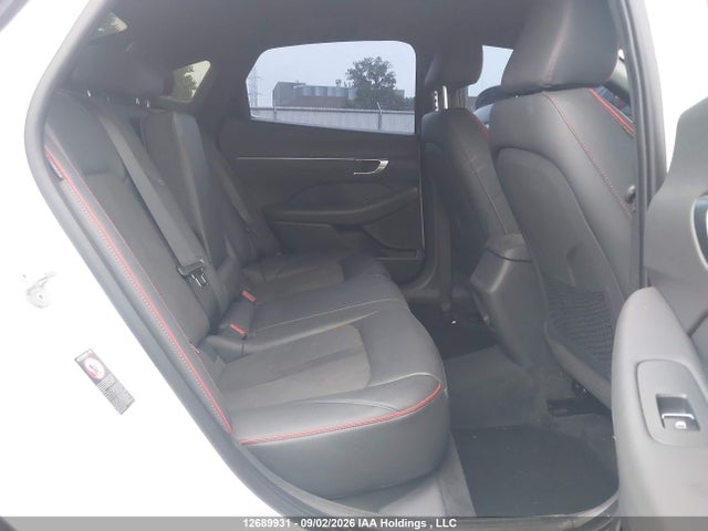 12689931 :رقم المزاد ، KMHL44J27PA300451 vin ، 2023 Hyundai Sonata Sport 1.6t 4dr مزاد بيع