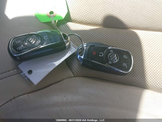 12689962 :رقم المزاد ، LRBFX3SX7KD002243 vin ، 2019 Buick Envision Premium مزاد بيع