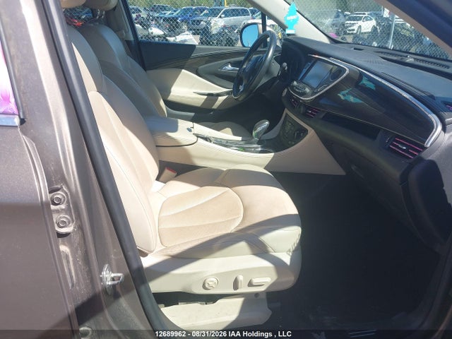 12689962 :رقم المزاد ، LRBFX3SX7KD002243 vin ، 2019 Buick Envision Premium مزاد بيع