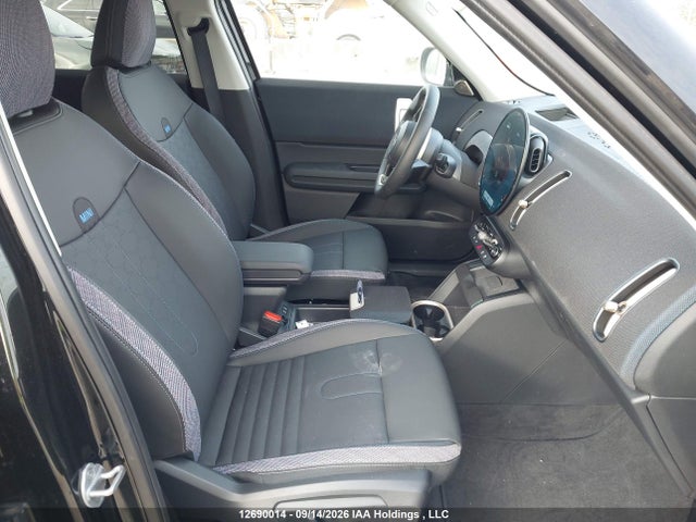Mini COOPER COUNTRYMAN 2027 WMZ23GA09V7V94593 Image 5