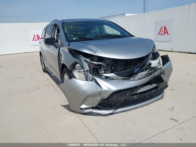 Продажа на аукционе авто 2022 Toyota Sienna Le/xle/xse/limited/platinum, vin: 5TDGSKFC9NS053600, номер лота: 12690047
