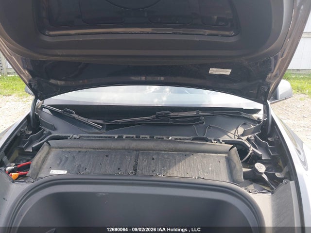 2024 Tesla Model Y Long Range/rwd მანქანა იყიდება აუქციონზე, vin: 7SAYGDEDXRF990111, აუქციონის ნომერი: 12690064