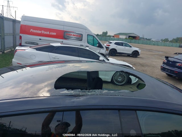 2024 Tesla Model Y Long Range/rwd მანქანა იყიდება აუქციონზე, vin: 7SAYGDEDXRF990111, აუქციონის ნომერი: 12690064