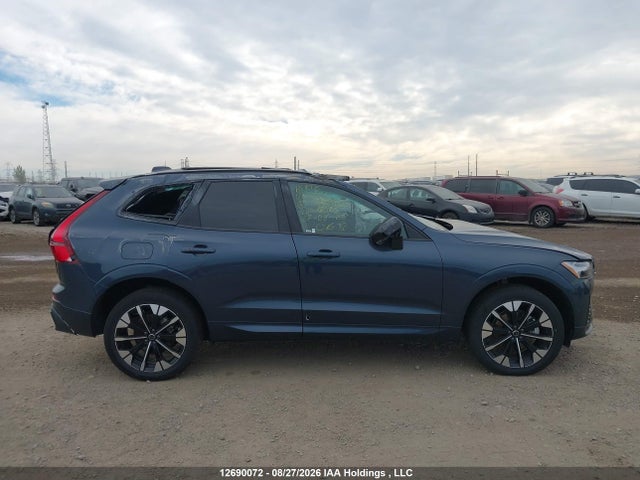 Volvo XC60 PLUS 2026 YV4M12RC6T1466163 Image 12