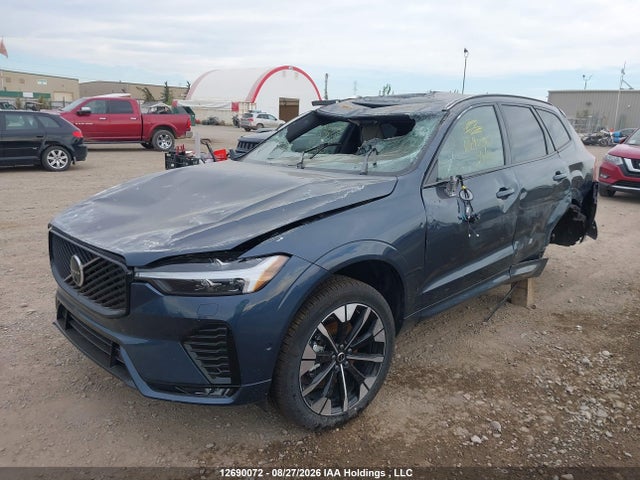 Volvo XC60 PLUS 2026 YV4M12RC6T1466163 Image 2