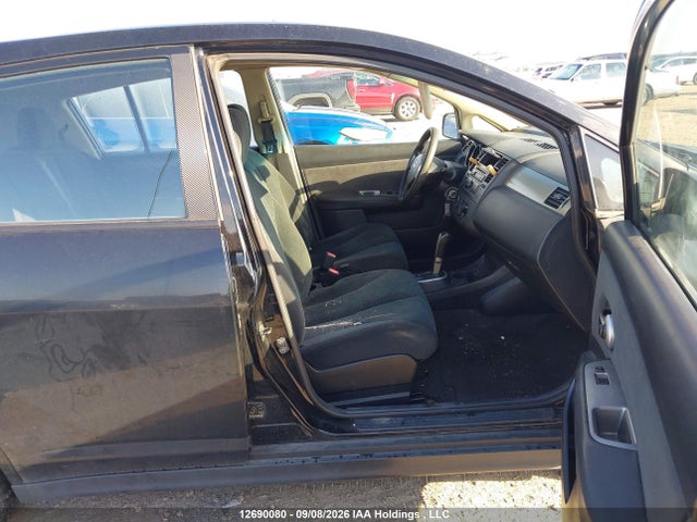 2011 Nissan Versa 1.8s მანქანა იყიდება აუქციონზე, vin: 3N1BC1CP6BL359926, აუქციონის ნომერი: 12690080