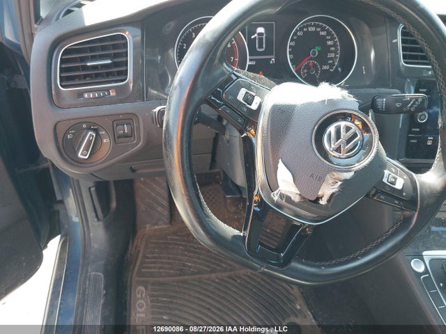 3VWD17AU4JM762378 Volkswagen Golf Sportwagen S/se