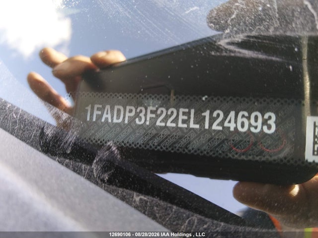 Ford FOCUS SE 2014 1FADP3F22EL124693 Image 19