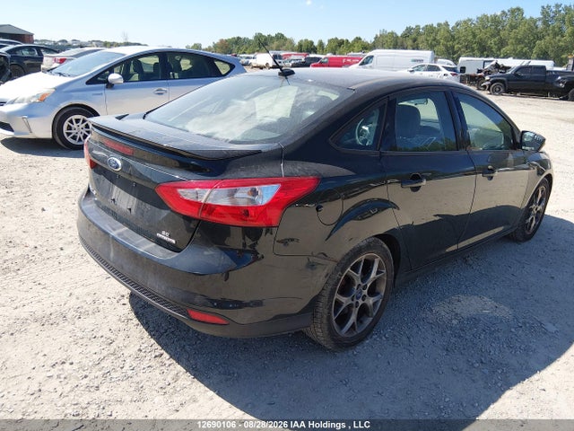 Ford FOCUS SE 2014 1FADP3F22EL124693 Image 4