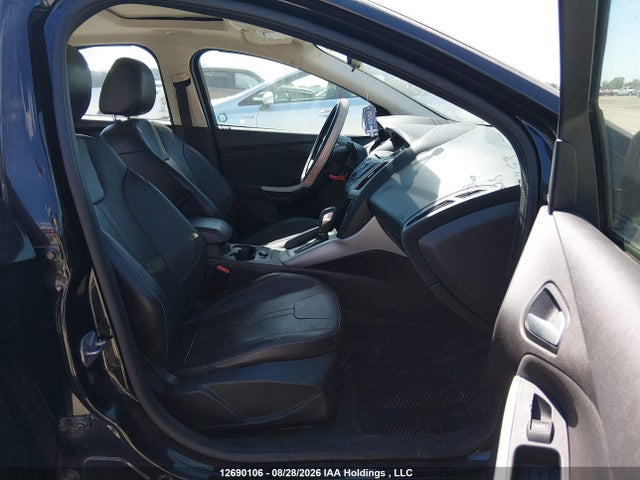 Ford FOCUS SE 2014 1FADP3F22EL124693 Image 5
