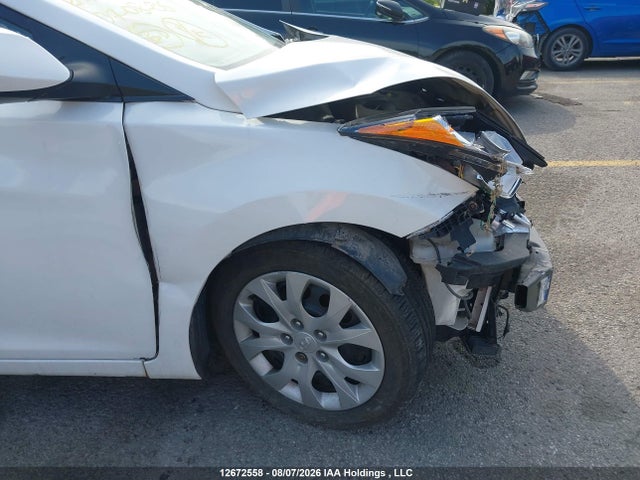 Hyundai ELANTRA GL 2014 5NPDH4AE1EH514154 Image 6