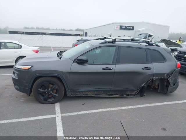 1C4PJMAS1GW356998 Jeep Cherokee Sport