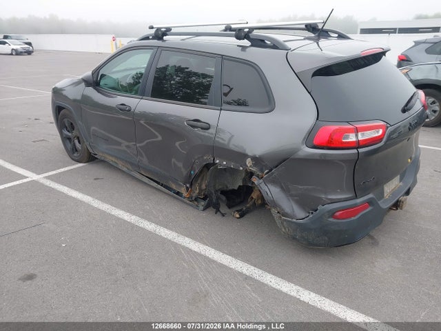 1C4PJMAS1GW356998 Jeep Cherokee Sport