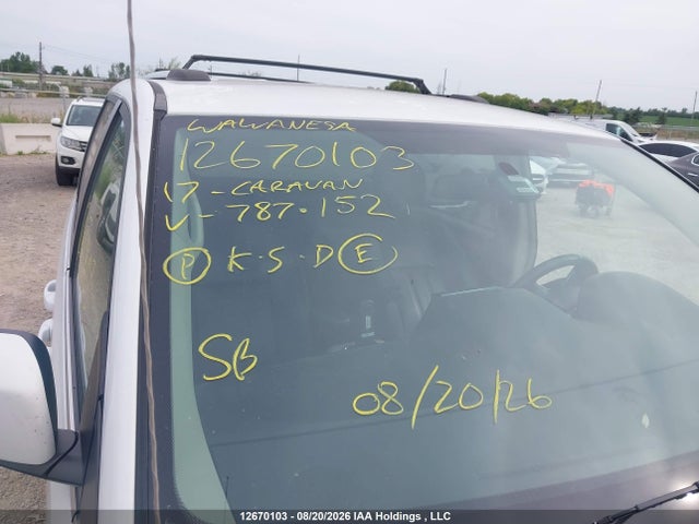 Dodge Grand Caravan Crew 2017 2C4RDGDG3HR787152 Image 17