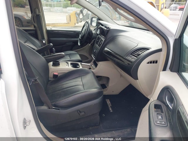 Dodge Grand Caravan Crew 2017 2C4RDGDG3HR787152 Image 5