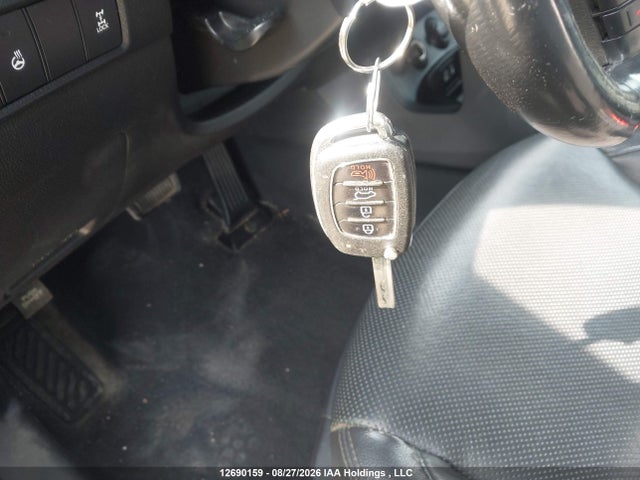 5NMZUDLB6JH075867 Hyundai SANTA FE SPORT
