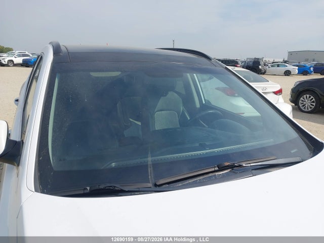 5NMZUDLB6JH075867 Hyundai SANTA FE SPORT