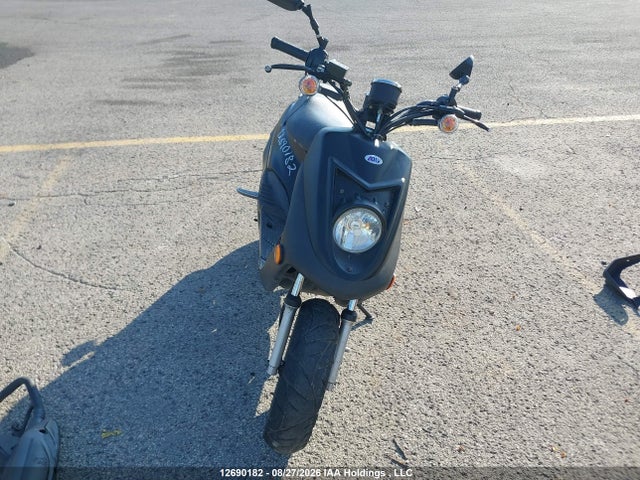 12690182 :رقم المزاد ، RFLDC0513NA007745 vin ، 2022 Adly Scooter مزاد بيع