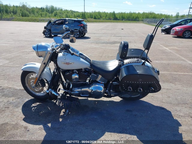 12671772 :رقم المزاد ، 1HD1BMY152Y046090 vin ، 2002 Harley-davidson Flstf مزاد بيع