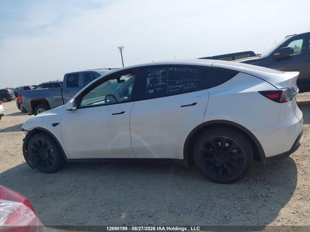 Tesla Model Y 2022 7SAYGDEE9NF466659 Image 13