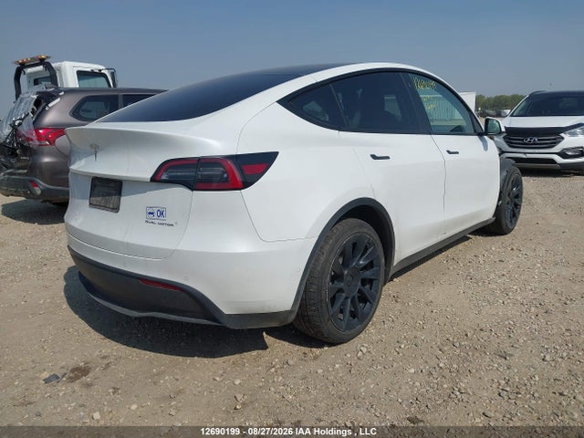 Tesla Model Y 2022 7SAYGDEE9NF466659 Image 4