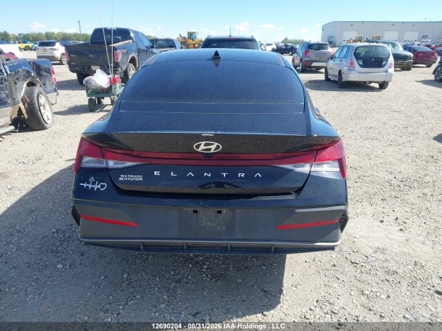 KMHLM4DG0SU889874 Hyundai Elantra Preferred With Tech Package