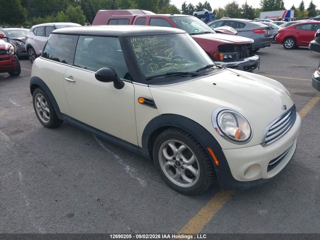 Продаж на аукціоні авто 2013 Mini Hatch Cooper, vin: WMWSU3C53DT372102, номер лоту: 12690205