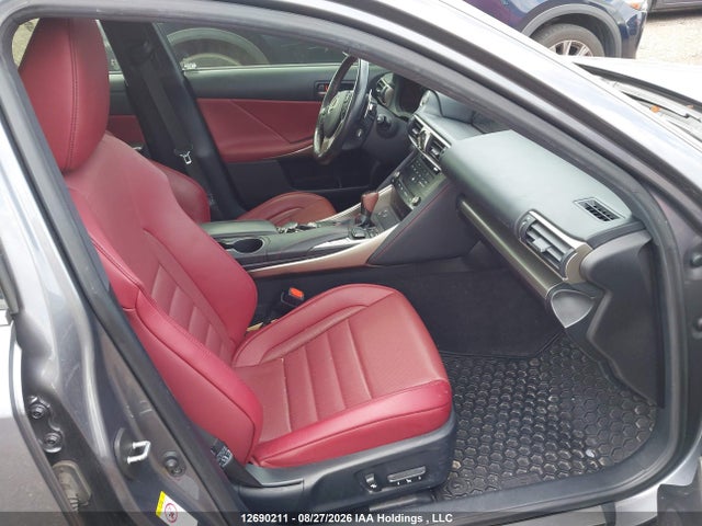 12690211 :رقم المزاد ، JTHC81D26J5029206 vin ، 2018 Lexus Is 300 300 مزاد بيع