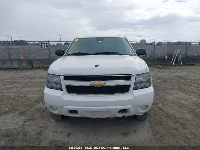 Продаж на аукціоні авто 2011 Chevrolet Suburban 2500 Ls, vin: 1GNWKLEG2BR359867, номер лоту: 12690261