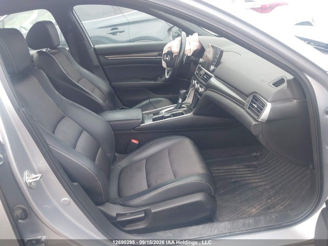 Продажа на аукционе авто 2018 Honda Accord Sport, vin: 1HGCV1F32JA800799, номер лота: 12690295