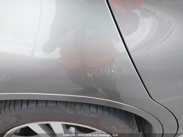 12690303 :رقم المزاد ، 5YMGZ0C51DLL30107 vin ، 2013 Bmw X6 M مزاد بيع