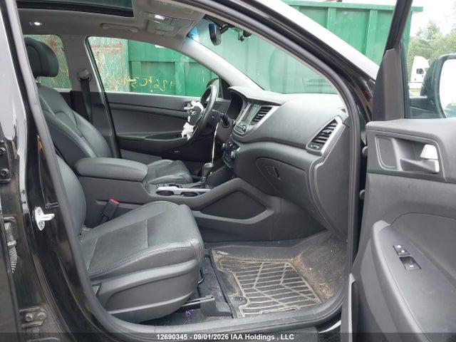 Продаж на аукціоні авто 2017 Hyundai Tucson Limited/sport And Eco/se, vin: KM8J3CA45HU560420, номер лоту: 12690345