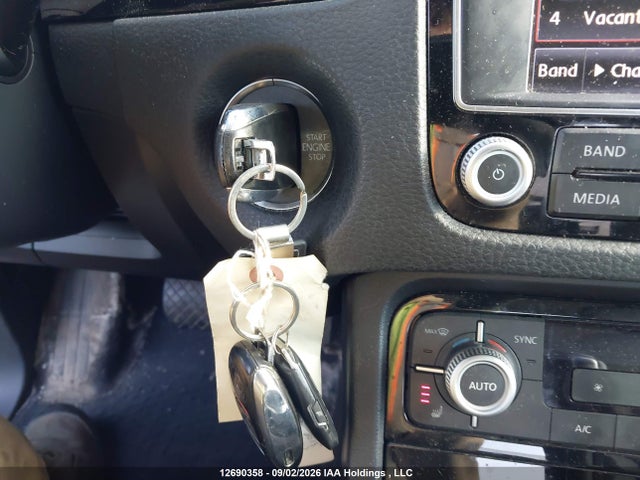 Продаж на аукціоні авто 2015 Volkswagen Touareg 3.6l Comfortline/3.6l Execline/3.6l Highline/3.6l Sportline, vin: WVGEF9BP1FD006549, номер лоту: 12690358