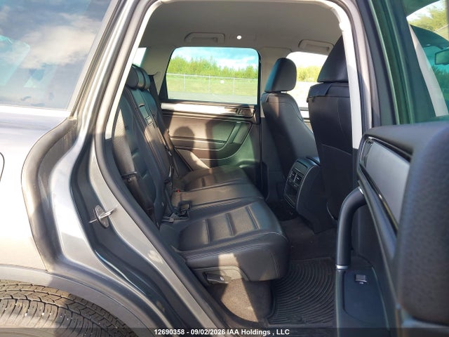 Продаж на аукціоні авто 2015 Volkswagen Touareg 3.6l Comfortline/3.6l Execline/3.6l Highline/3.6l Sportline, vin: WVGEF9BP1FD006549, номер лоту: 12690358