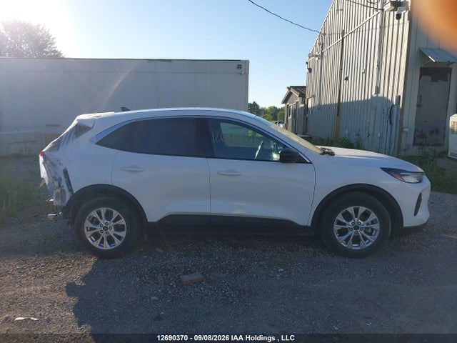 1FMCU0GN0PUA60586 Ford Escape Active