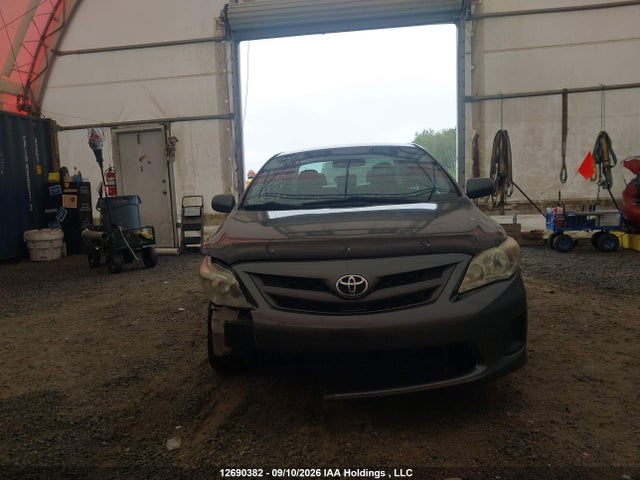 Продажа на аукционе авто 2013 Toyota Corolla, vin: 2T1BU4EE6DC032021, номер лота: 12690382