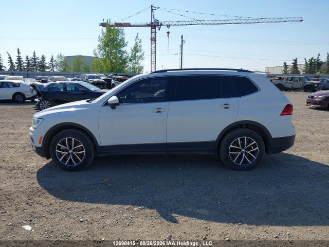 12690415 :رقم المزاد ، 3VV2B7AX9MM158090 vin ، 2021 Volkswagen Tiguan Se/se R-line Black/sel مزاد بيع
