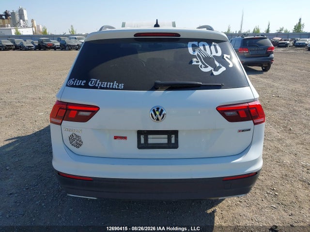 12690415 :رقم المزاد ، 3VV2B7AX9MM158090 vin ، 2021 Volkswagen Tiguan Se/se R-line Black/sel مزاد بيع