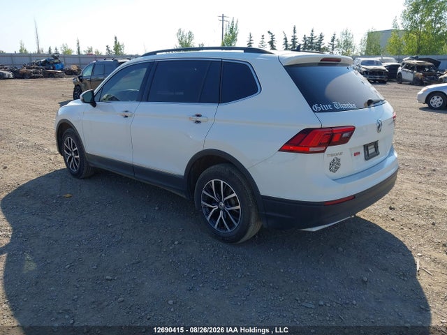12690415 :رقم المزاد ، 3VV2B7AX9MM158090 vin ، 2021 Volkswagen Tiguan Se/se R-line Black/sel مزاد بيع