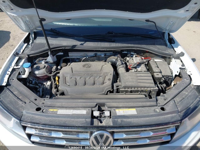 12690415 :رقم المزاد ، 3VV2B7AX9MM158090 vin ، 2021 Volkswagen Tiguan Se/se R-line Black/sel مزاد بيع
