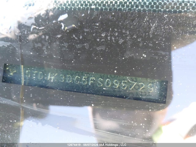5TDJK3DC5FS095729 Toyota Sienna Le 7 Passenger