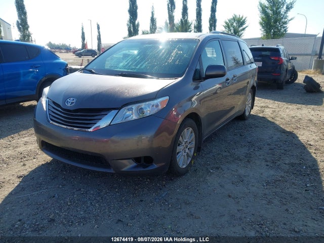 5TDJK3DC5FS095729 Toyota Sienna Le 7 Passenger