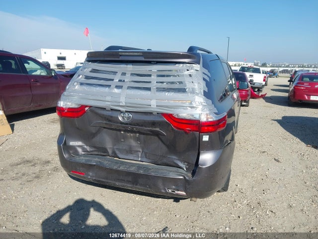 5TDJK3DC5FS095729 Toyota Sienna Le 7 Passenger