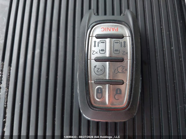 2022 Chrysler Pacifica Touring L მანქანა იყიდება აუქციონზე, vin: 2C4RC3BG2NR126982, აუქციონის ნომერი: 12690433