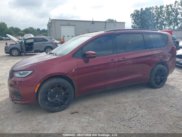 2022 Chrysler Pacifica Touring L მანქანა იყიდება აუქციონზე, vin: 2C4RC3BG2NR126982, აუქციონის ნომერი: 12690433