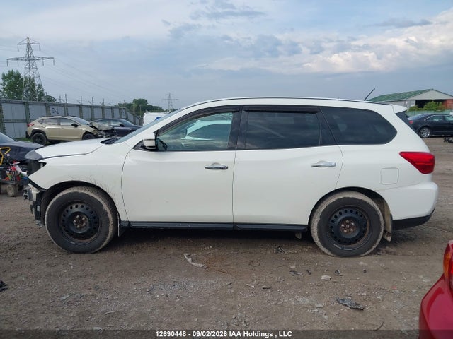 Продажа на аукционе авто 2017 Nissan Pathfinder, vin: 5N1DR2MM9HC652606, номер лота: 12690448