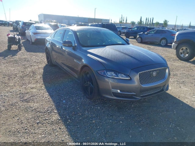 Jaguar Xj Xjl Portfolio 2016 SAJXJ2GD0G8V95929 zdjęcie główne
