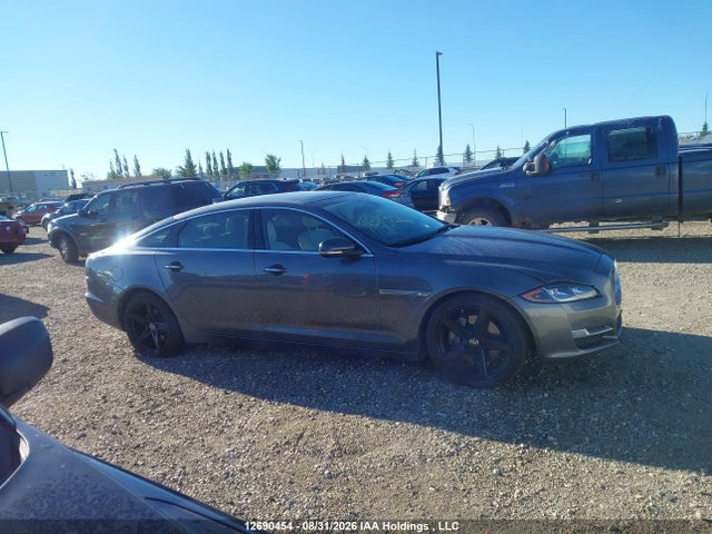 2016 Jaguar Xj Xjl Portfolio მანქანა იყიდება აუქციონზე, vin: SAJXJ2GD0G8V95929, აუქციონის ნომერი: 12690454