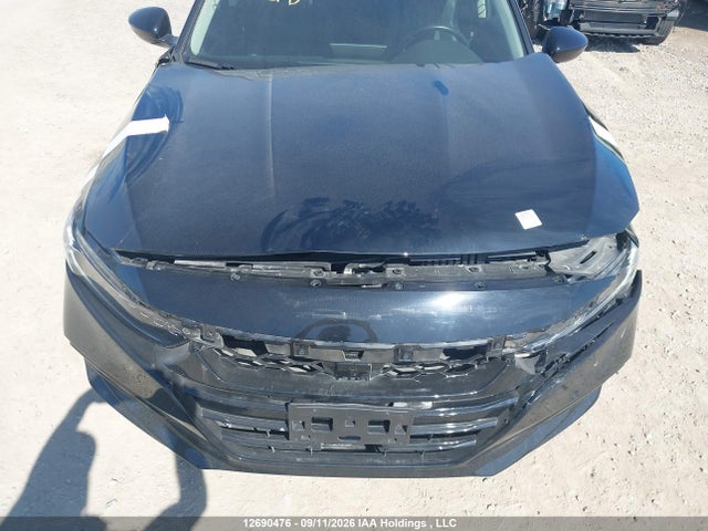 Honda Accord Touring 2018 1HGCV1F97JA804772 Image 20